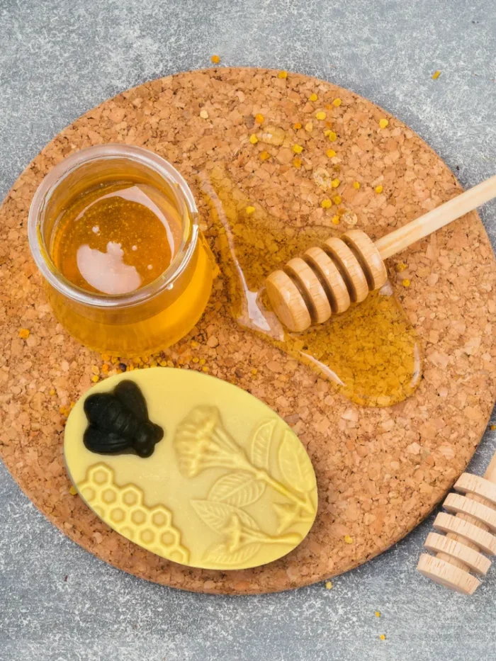 Organic Honey Soap for Skin Brightening, Hydration & Acne Prevention